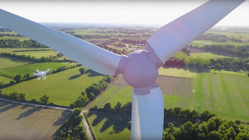 Как дроны помогают развитию применения возобновляемых источников энергии